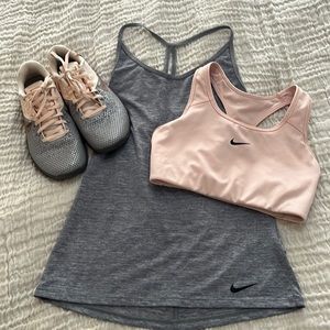 3 pieces Nike Metcon 4, tank top, sports bra lot